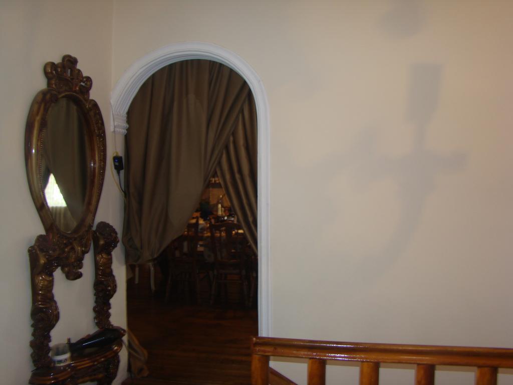 Guest House Temuri Batumi Exterior foto
